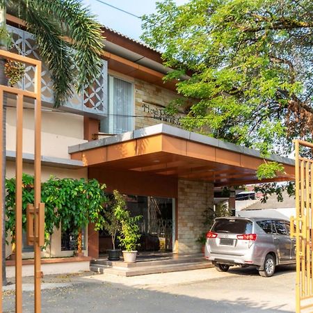 Reddoorz Plus Syariah Near Java Supermall Semarang 2 מראה חיצוני תמונה