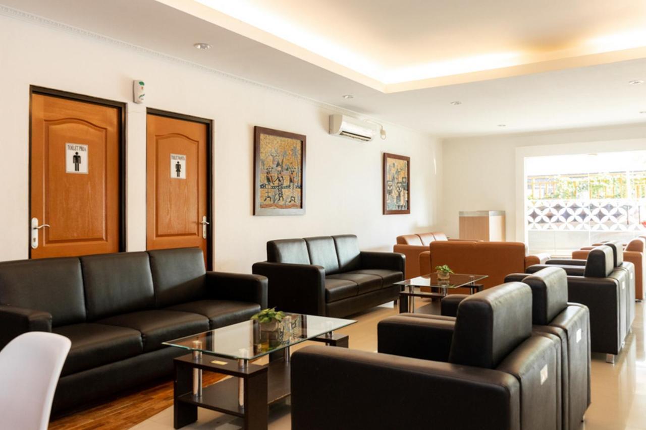 Reddoorz Plus Syariah Near Java Supermall Semarang 2 מראה חיצוני תמונה