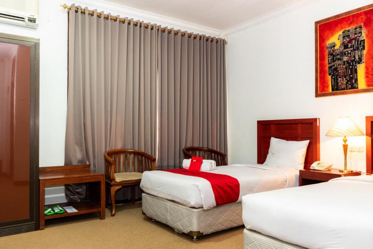 Reddoorz Plus Syariah Near Java Supermall Semarang 2 מראה חיצוני תמונה