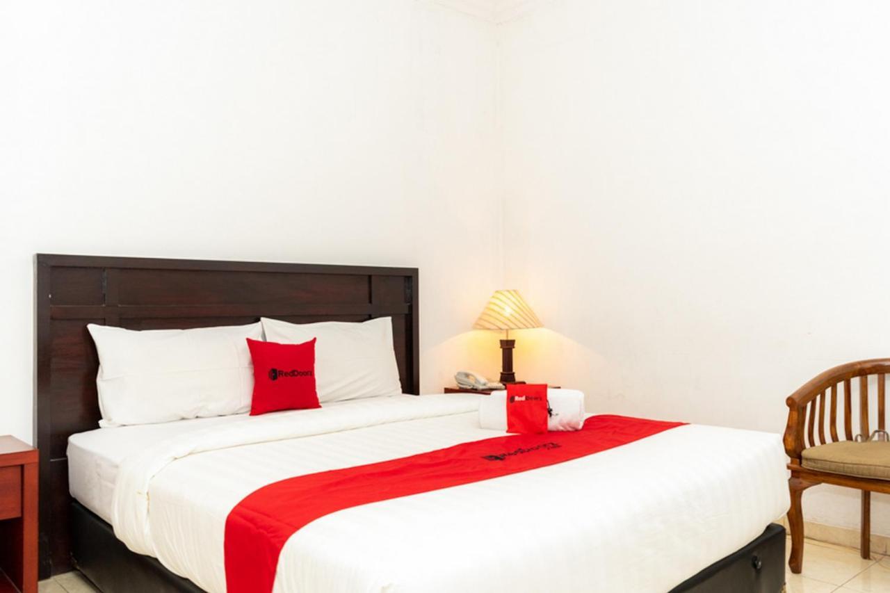 Reddoorz Plus Syariah Near Java Supermall Semarang 2 מראה חיצוני תמונה