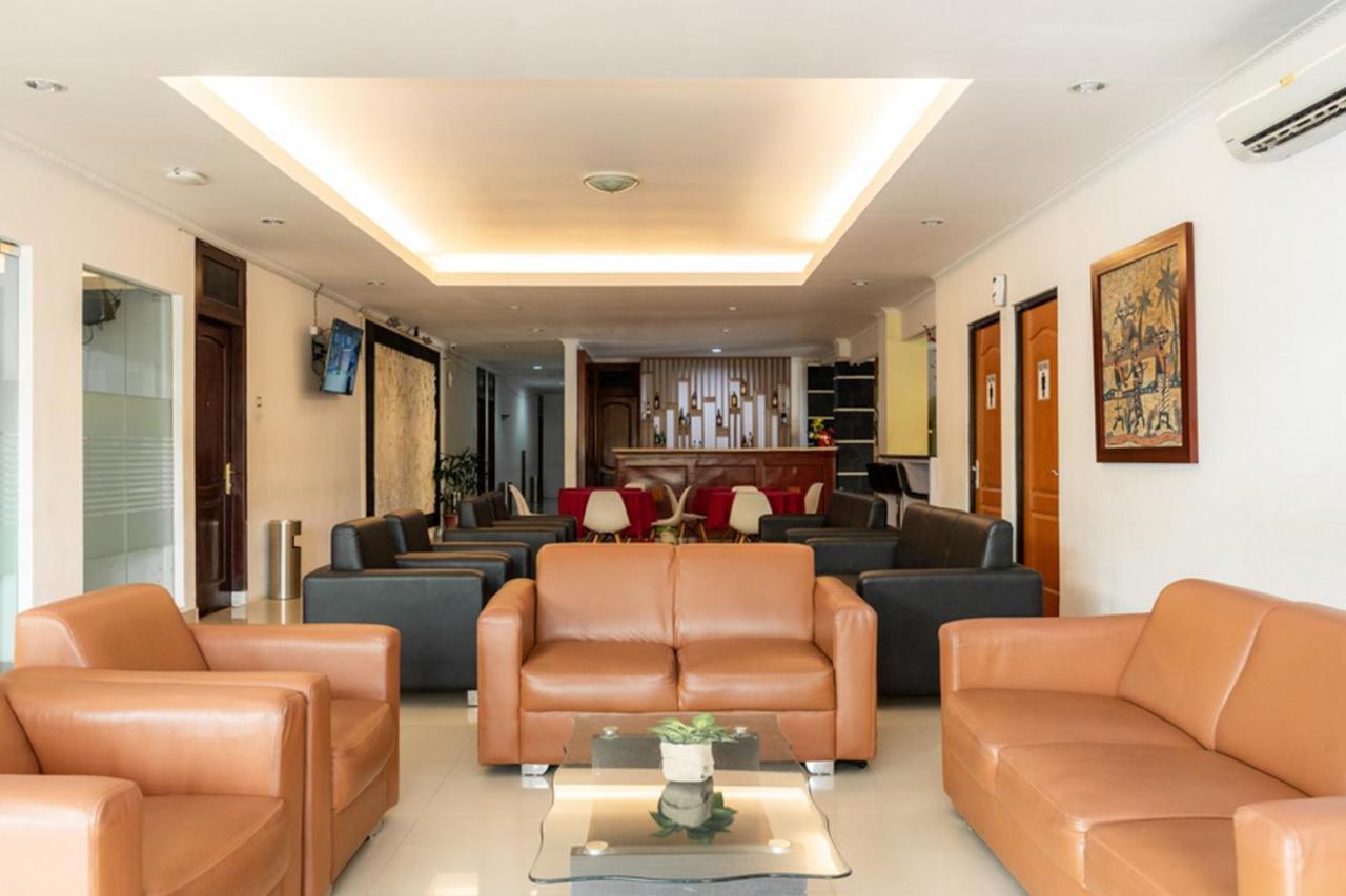 Reddoorz Plus Syariah Near Java Supermall Semarang 2 מראה חיצוני תמונה