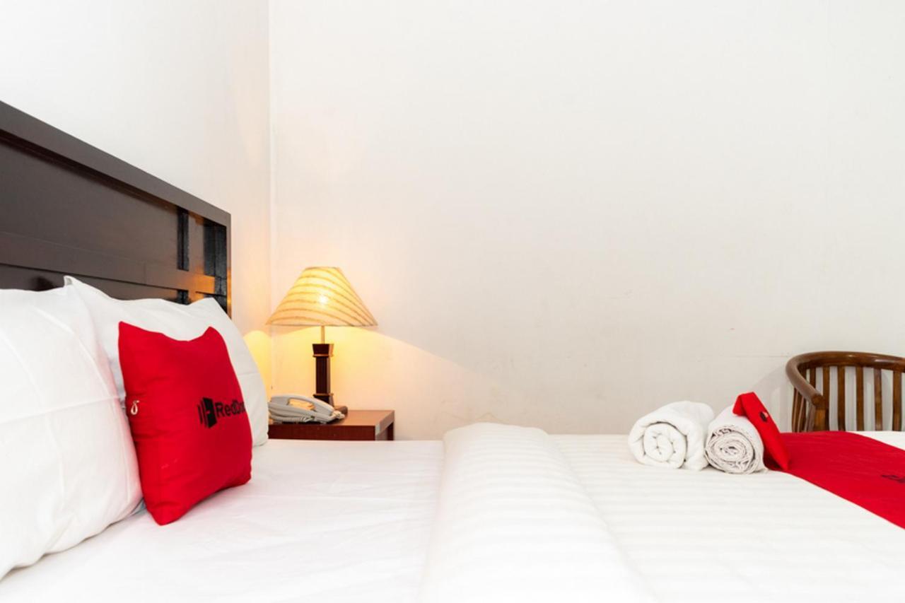 Reddoorz Plus Syariah Near Java Supermall Semarang 2 מראה חיצוני תמונה
