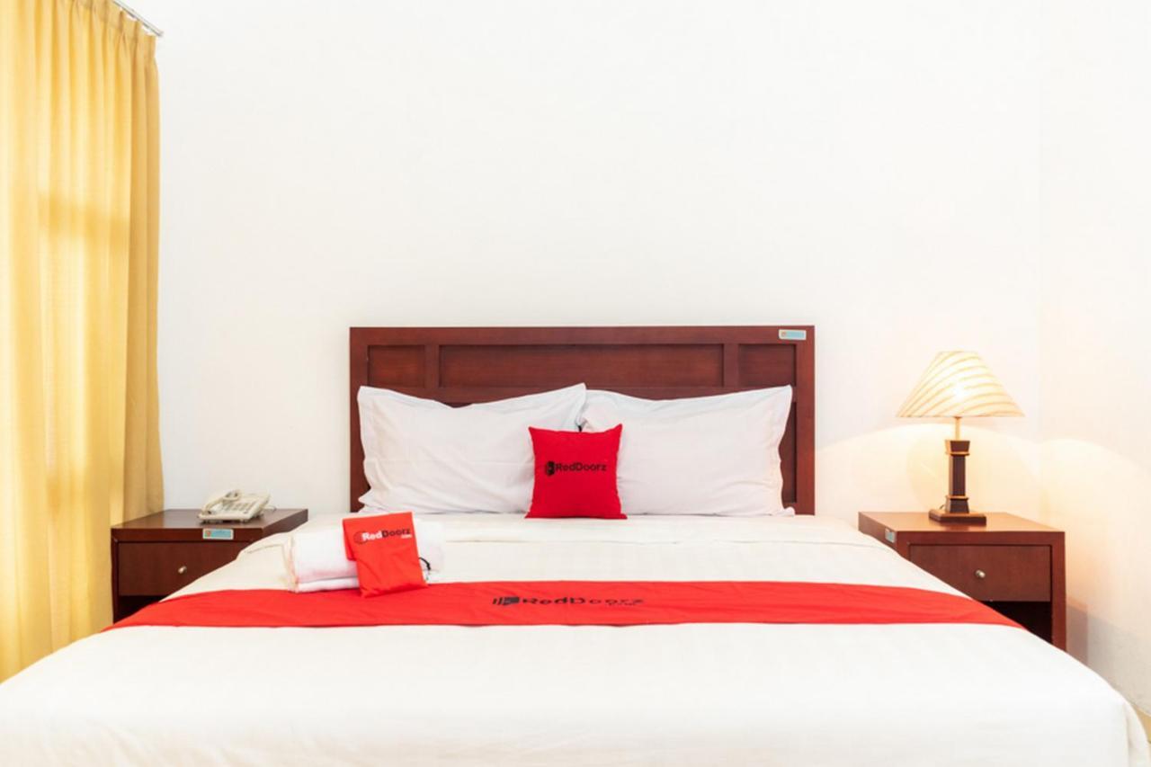 Reddoorz Plus Syariah Near Java Supermall Semarang 2 מראה חיצוני תמונה