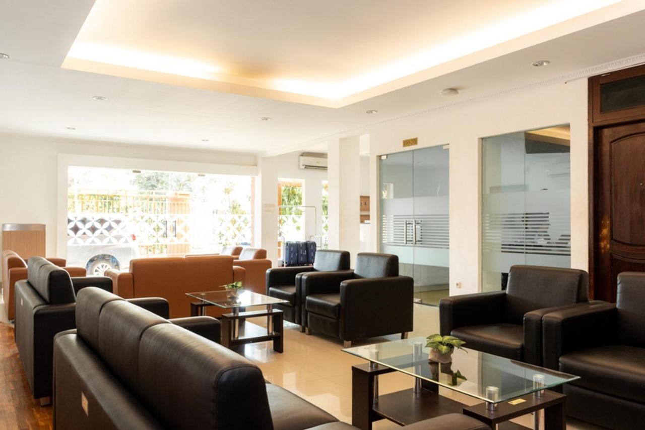 Reddoorz Plus Syariah Near Java Supermall Semarang 2 מראה חיצוני תמונה