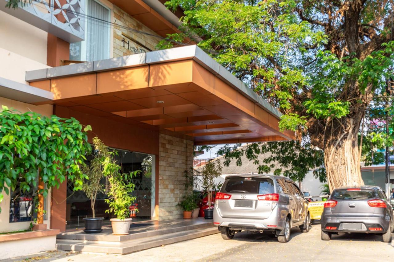 Reddoorz Plus Syariah Near Java Supermall Semarang 2 מראה חיצוני תמונה